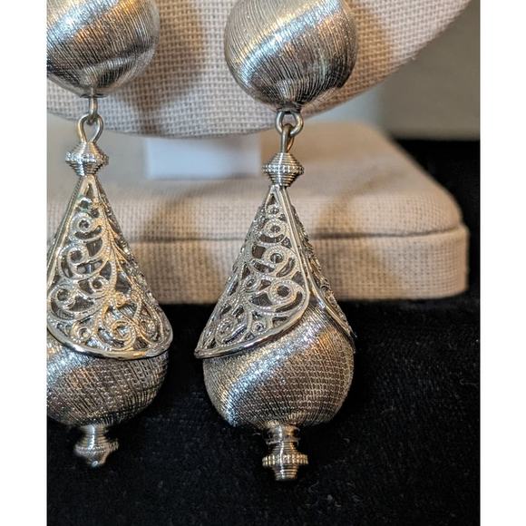 Rare Find! Monet 1961 Signed Monet Book Piece Rhodium Plated Lariat Necklace - Picture 3 of 6